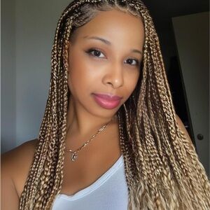 Meet your Posher, Vernette